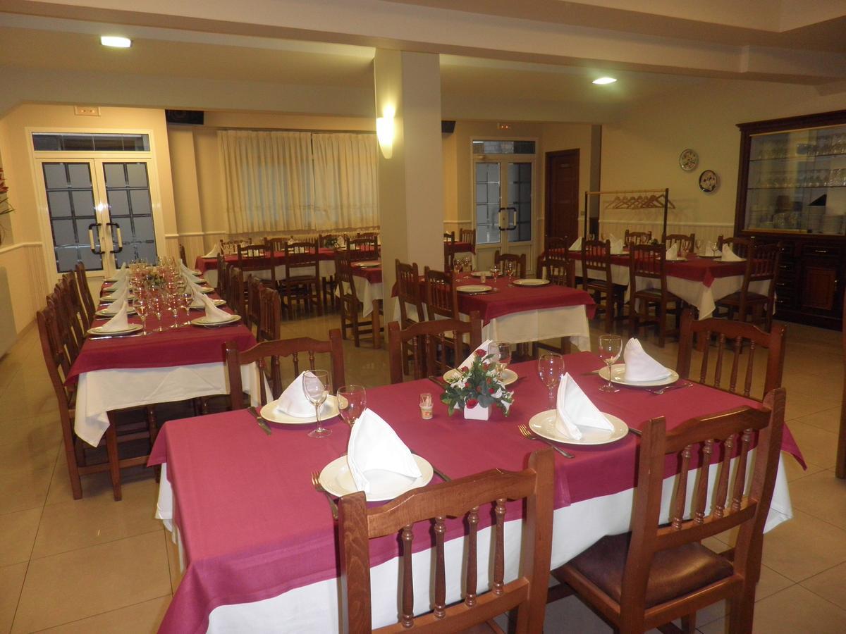 Pension Restaurante La Bombilla A Estrada Exterior foto